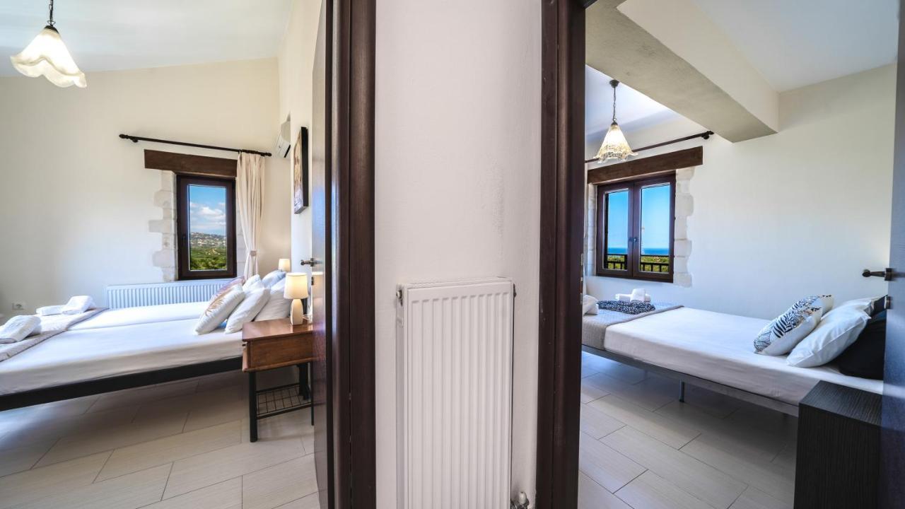 Villas Louloudaki Лутра Экстерьер фото