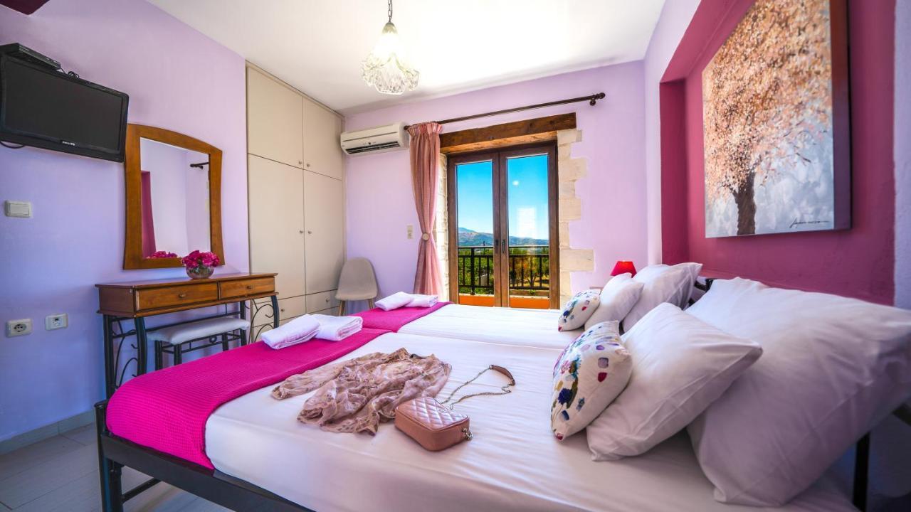Villas Louloudaki Лутра Экстерьер фото