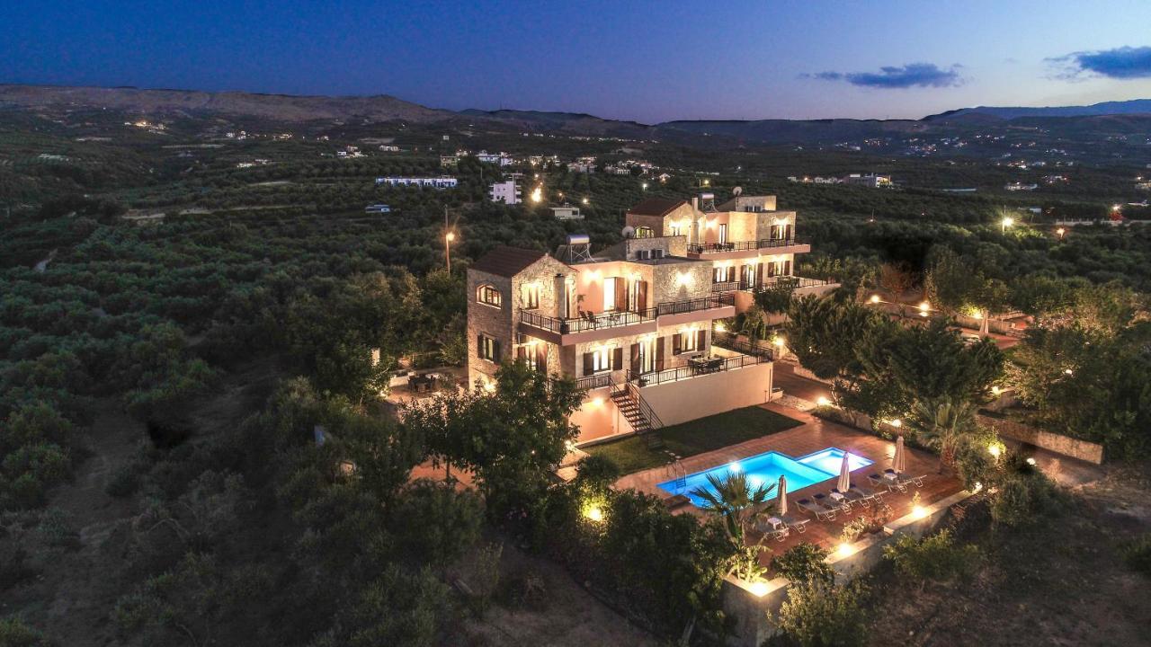 Villas Louloudaki Лутра Экстерьер фото
